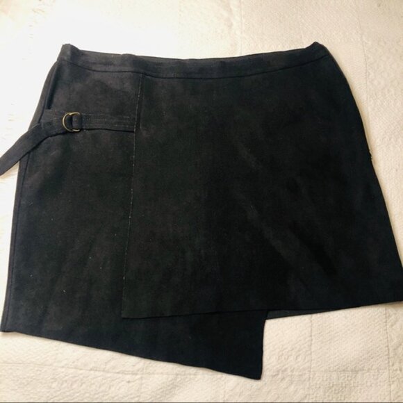 J.O.A. Skirt Black Faux Suede Wrap Mini Asymmetrical Hem Front size Medium - Picture 12 of 16